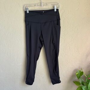 Apana size small Black High-Waisted‎ cropped Leggings